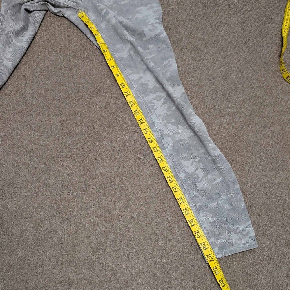 SPANX Women's Gray Camouflage Stretch Jeggings (Large)